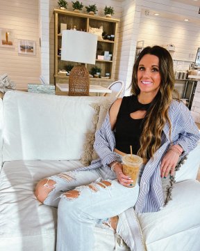 KaylaCurious88 from Florida,United States